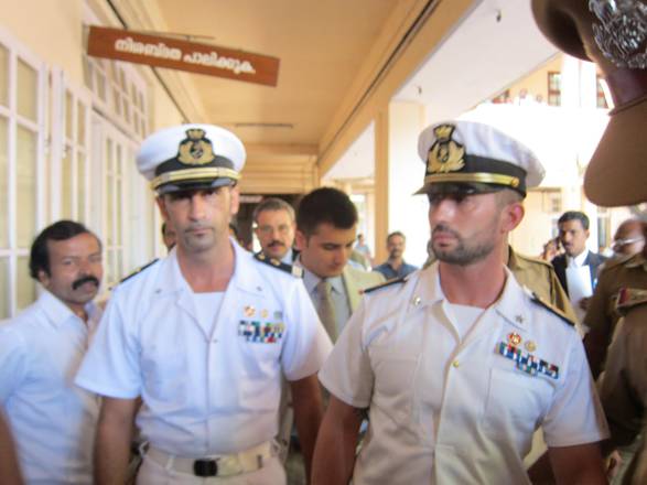 Braccio di ferro sui Marò, Italia richiama ambasciatore