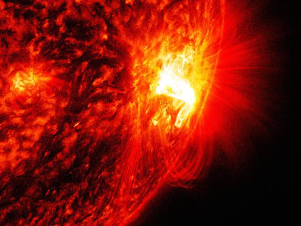 Eruzione solare (fonte: NASA)