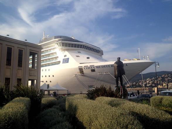 Porti: Trieste, nasce Agenzia per il lavoro portuale