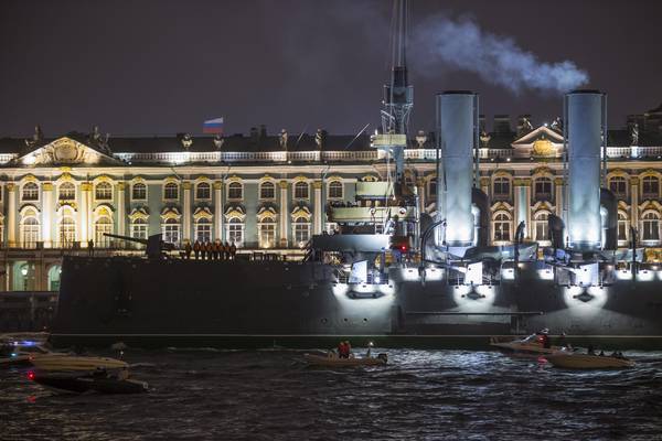 Russia: storico incrociatore Aurora torna a San Pietroburgo