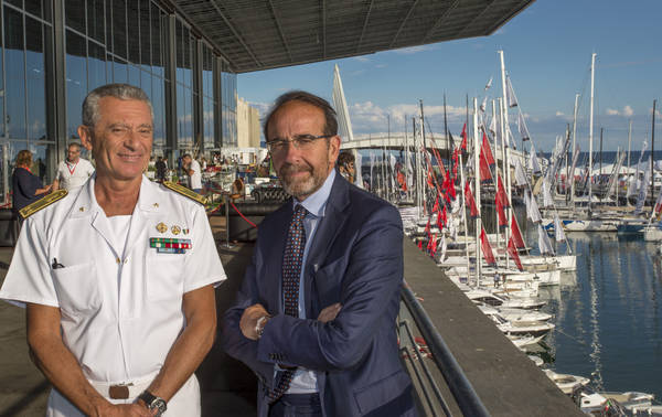 il viceministro dei Trasporti Riccardo Nencini al salone nautico di Genova