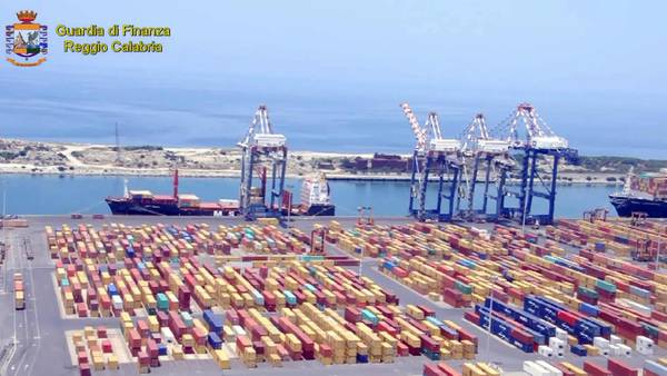 Porti: Gioia Tauro, perso primato movimentazione container