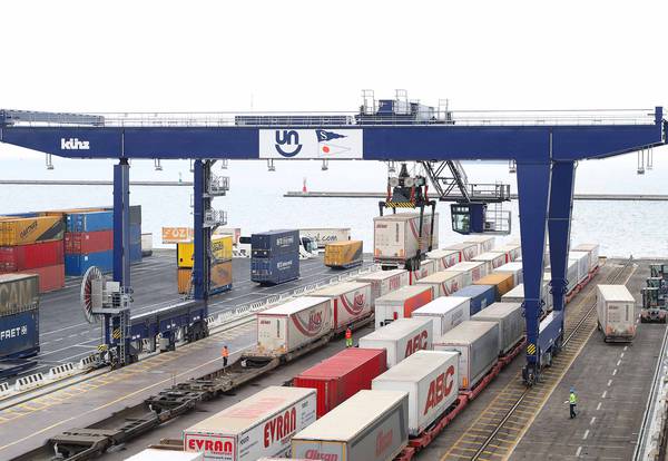 Porti: accordo Trieste-Rfi per incrementare la quota del traffico