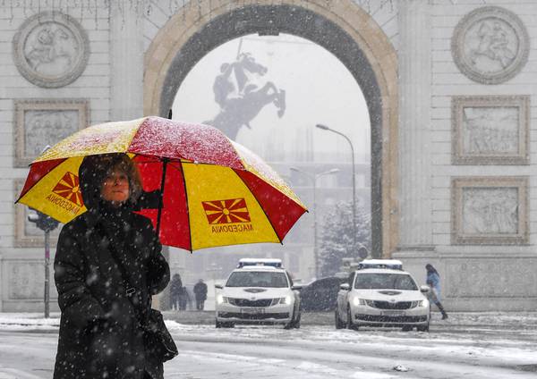 Heavy snowfalls in Macedonia