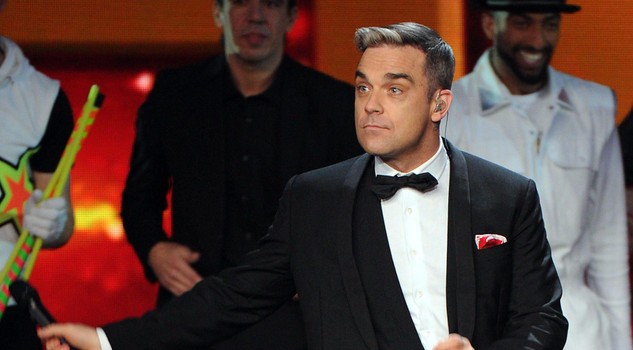 Robbie Williams performs at Super Talent 2013 final