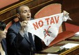 Tav: proteste in Aula dei M5S, sciarpe con 'No Tav' © Ansa