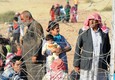 La Turchia apre i confini ai profughi siriani in fuga dallo Stato Islamico (ANSA)