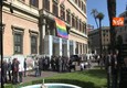 Strage di Orlando: i colori arcobaleno sull'ambasciata americana a Roma © Ansa