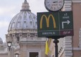McDonald's aperto al Vaticano, tra favorevoli e contrari © ANSA