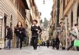 Italia sfiduciata da lavoro e politica. 6,4mln a piedi © ANSA
