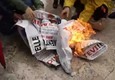 Manifestazione No Tap, bruciate foto politici M5S e tessere elettorali (ANSA)
