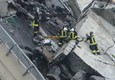 Ponte crollato, i soccorritori a lavoro nell'alveo del Polcevera © ANSA