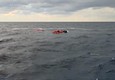 Migranti, naufragio nel Mediterraneo: 100 persone in mare soccorse da Open Arms © ANSA