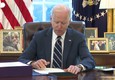Usa, Biden firma il piano Covid da 1.900 miliardi © ANSA