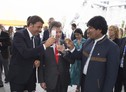 Matteo Renzi, Juan Manuel Santos e Evo Morales durante la visita all'Expo di Milano (ANSA)