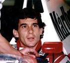 Una foto d'archivio del pilota brasiliano Ayrton Senna all'interno della sua McLaren © EPA