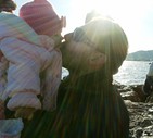 Pietra ligure - Costanza a 8 mesi con il papà Paolo © ANSA