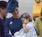 Kate, il look della principessa in Canada (ANSA)