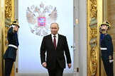 Vladimir Putin arriva alla cerimonia di insediamento