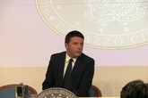 Renzi: 'Orsoni ha patteggiato,non poteva fare sindaco'