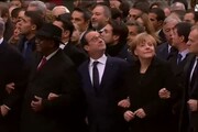 Due milioni di Charlie marciano su Parigi