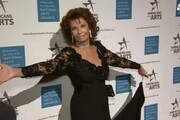 Sophia Loren premiata a NY, in pensione mai