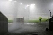 Lo stadio di Nizza sotto la pioggia