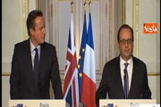 Hollande: 'Comuità internazionale vuole distruggere Isis'