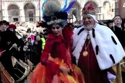 Carnevale: Venezia; 'Vola l'Angelo' e la festa esplode