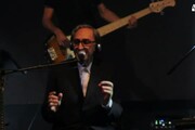 Franco Battiato cade da palco durante concerto a Bari