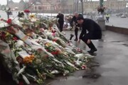 Renzi a Mosca, fiori su luogo omicidio Nemtsov