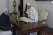 Papa incontra Abu Mazen, 'sei un angelo di pace'
