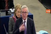 Juncker: fine Schengen avrebbe prezzo troppo alto
