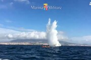 Bomba di aereo americano sul fondo del mare a Napoli