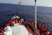 Migranti, ancora soccorsi per le motovedette di Lampedusa