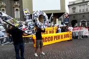 Disoccupati napoletani ribattezzano 'Patto' e' 'Pacco per Napoli'