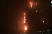 Emirati Arabi, in fiamme un grattacielo
