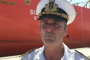 A Cagliari nave con 737 naufraghi, 7 donne incinte