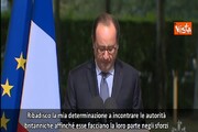Hollande a Calais: 'Il Regno Unito faccia la sua parte'