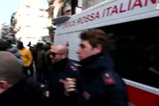 Spari in centro a Napoli, feriti una bimba e 3 migranti