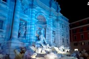 Fontana di Trevi in blu
