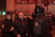 Russia: migliaia a protesta San Pietroburgo, molti arresti