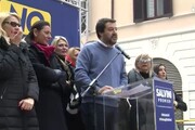 Salvini a Raggi:'Albero Natale a Piazza Venezia una tristezza'