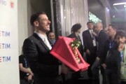 Sanremo: vince Gabbani con 'Occidentali's Karma'