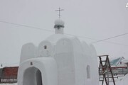 In Siberia la chiesa e' fatta di neve