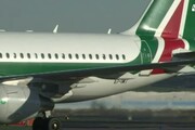 Alitalia, raggiunto preaccordo azienda-sindacati