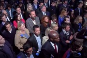 Elettori di Le Pen delusi, cantano la Marsigliese