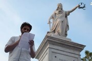 Riace, centinaia a sit solidarieta' a Reggio Calabria