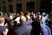 Salvini a Napoli, tensioni a sit-in di protesta
