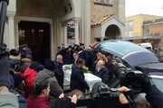 Strage discoteca, a Senigallia i funerali di Emma